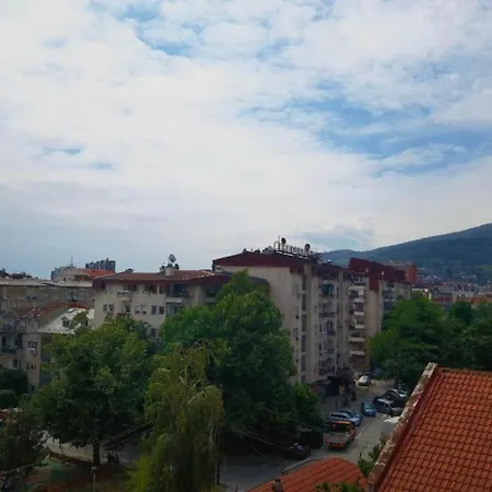 Nixara *